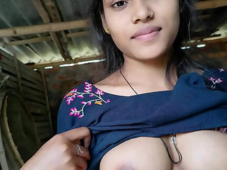 Indian Desi model sexy wet boob show new